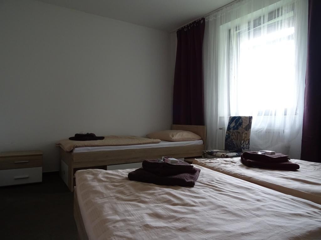 Penzion Eden Turnov Habitación foto