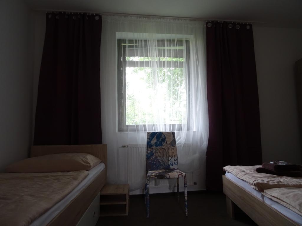 Penzion Eden Turnov Habitación foto